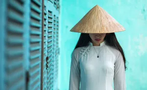 Photographer Rehahn Celebrates The Beauty Of Vietnam With Ao Dai Photo Collection