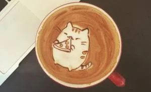 My Friend Convinced Me To Try Latte Art, Here's The Result