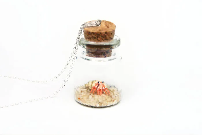 This Artist Creates Miniature Animals In Bottles