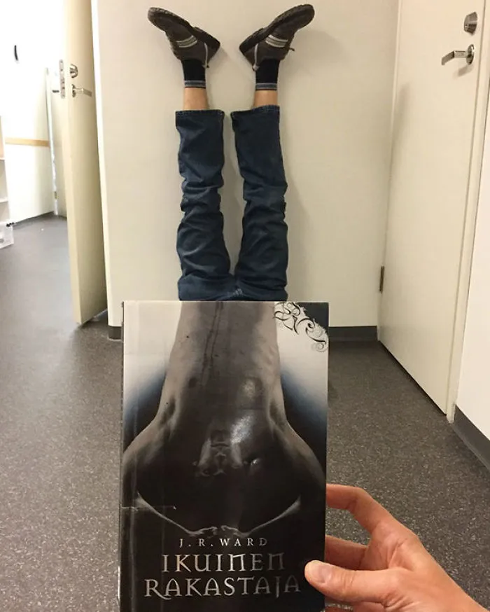 J.R.Ward Book Cover
