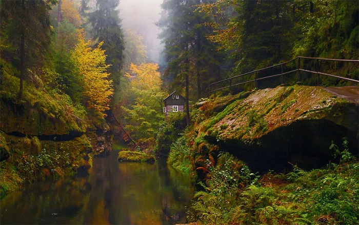 47 Lonely Little Houses To Get Away From This World