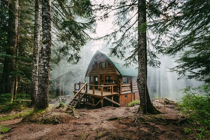 47 Lonely Little Houses To Get Away From This World