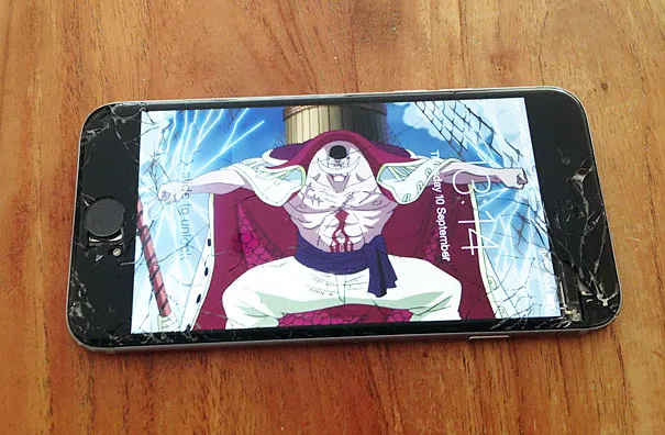 I broke the screen of my phone so I had to find an appropriate wallpaper