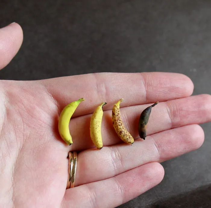 Decaying Bananas