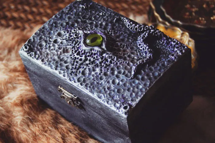 Dragon's Eye Treasure Chest