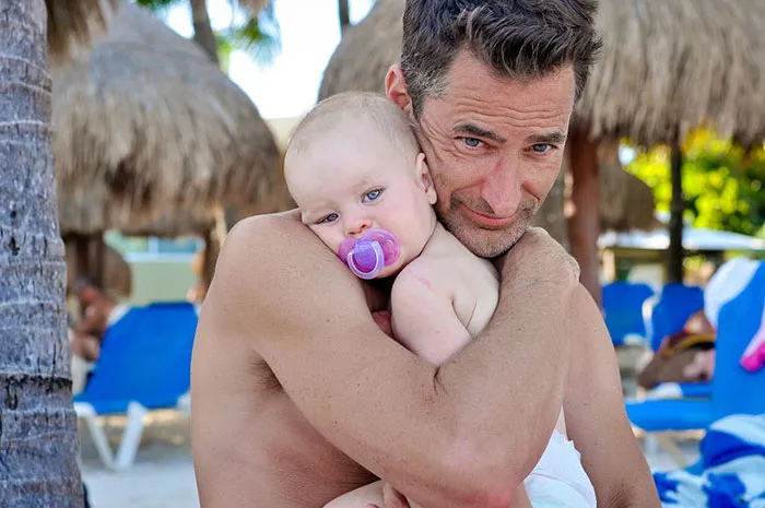 203 Dads With Their Babies Showing That Fatherhood Brings Out The Best In Men
