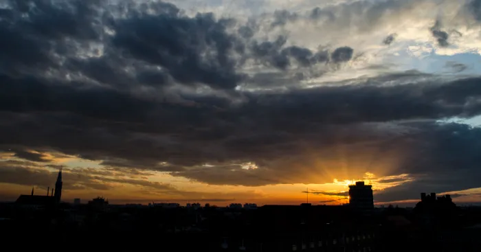 The Sunset Diary: A Year Of Amazing Sunsets I Captured From The Same Spot