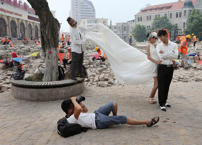 Funny Wedding Photographer