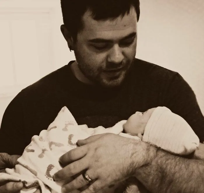 203 Dads With Their Babies Showing That Fatherhood Brings Out The Best In Men