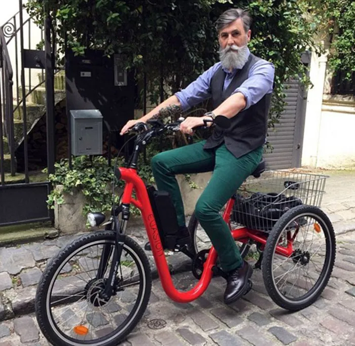 60-Year-Old Man Becomes A Fashion Model After Growing A Beard (23 Pics)