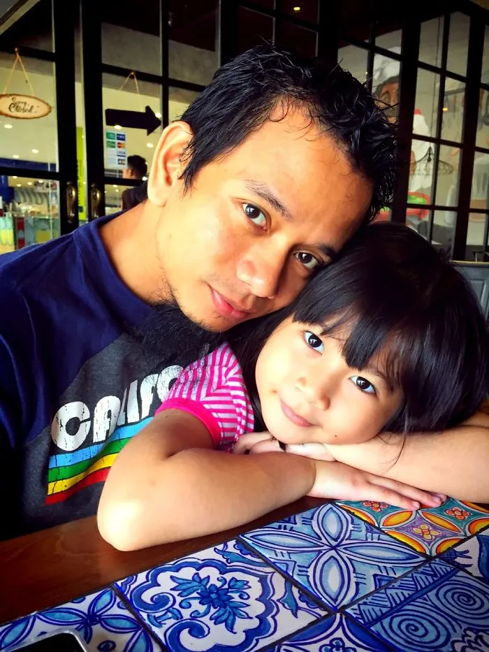 203 Dads With Their Babies Showing That Fatherhood Brings Out The Best In Men