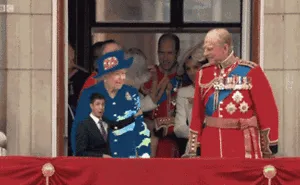 The Queen's 'Green Screen' Outfit Sparks A Hilarious Internet Reaction