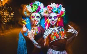 Nightlife Art Photography From All Around The World