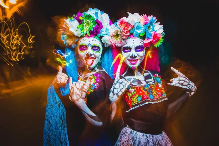 Nightlife Art Photography From All Around The World