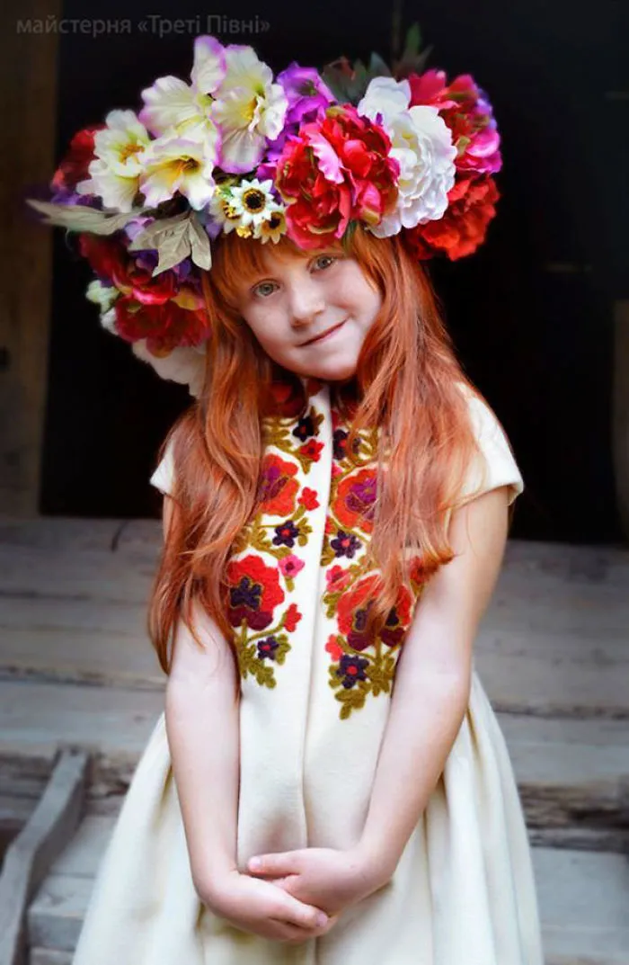 Modern Women Wearing Traditional Ukrainian Crowns Give New Meaning To Ancient Tradition