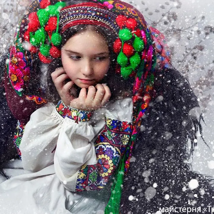 Modern Women Wearing Traditional Ukrainian Crowns Give New Meaning To Ancient Tradition
