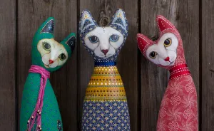 Artist Ann Van Jaarsveld Debutes Her African Inspired Cat Art