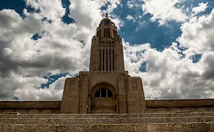 Nebraska's State Capitol Building Is Awe-Inspiring