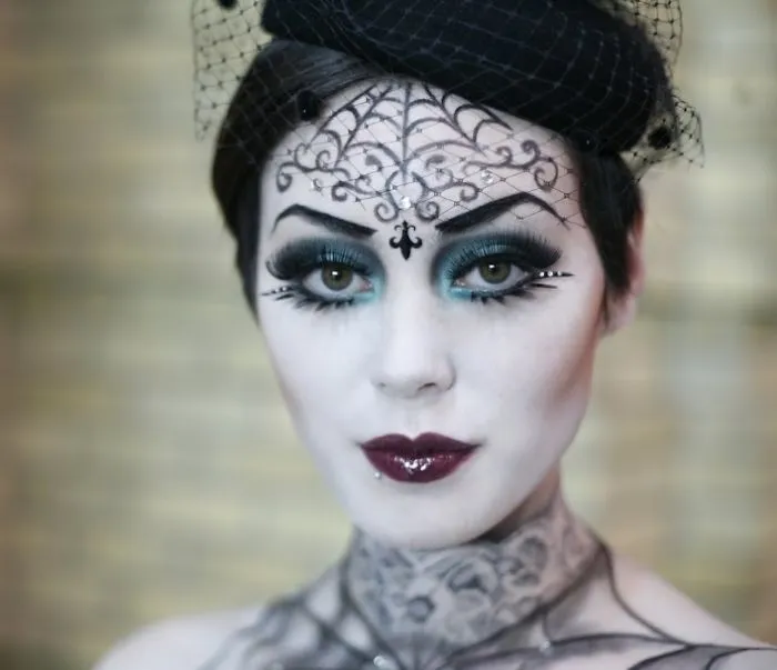 My Take On Halloween Makeover Ideas With Stunningly Scary Eyes