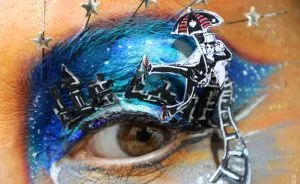 I Create Magical Scenes On My Eyes