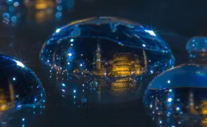 I Spent 15 Years Photographing Cities In Water Drops