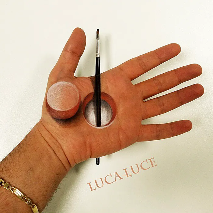 Mind-Bending 3D Optical Illusions On The Palm Of My Hand (+ Bonus Panda)