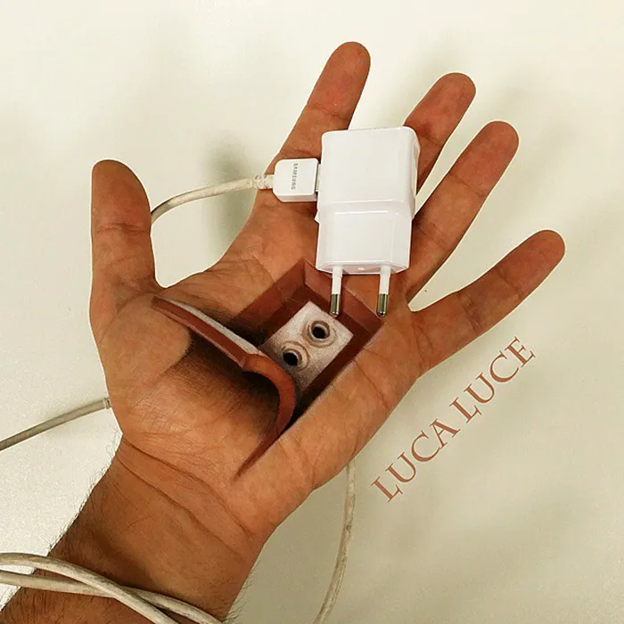 Mind-Bending 3D Optical Illusions On The Palm Of My Hand (+ Bonus Panda)