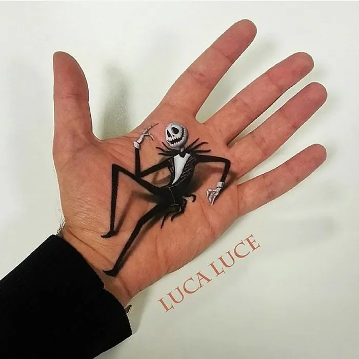 Mind-Bending 3D Optical Illusions On The Palm Of My Hand (+ Bonus Panda)
