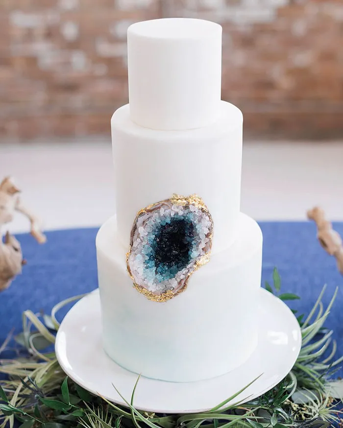 This New Geode Wedding Cake Trend Is Rocking The Internet