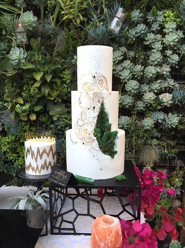 This New Geode Wedding Cake Trend Is Rocking The Internet