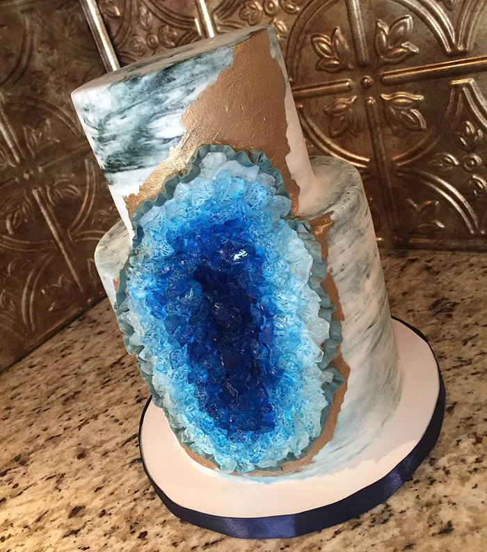 This New Geode Wedding Cake Trend Is Rocking The Internet