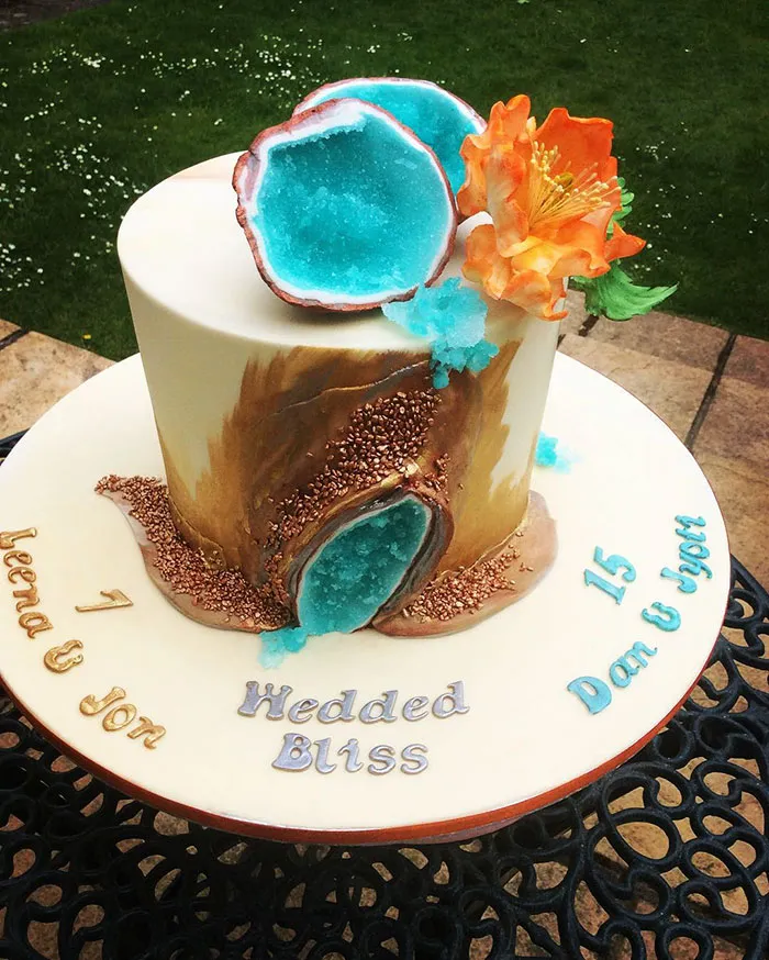 This New Geode Wedding Cake Trend Is Rocking The Internet