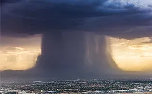Incredibly Powerful Microburst Storm Photographed Above Phoenix