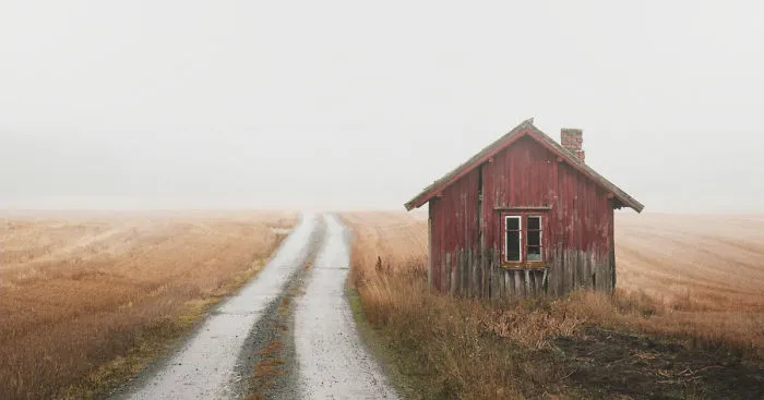 I Photograph Abandoned Scandinavian Houses