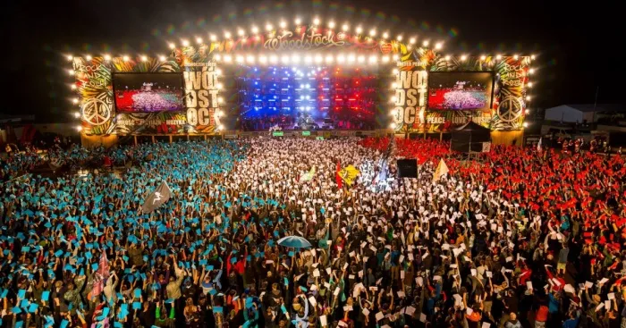 People At Woodstock Festival Poland Pay Tribute To The Victims Of Nice