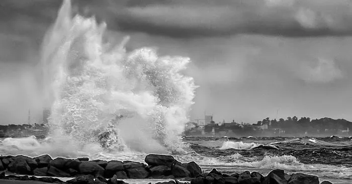 I Spent 60 Minutes Shooting The Power Of Waves
