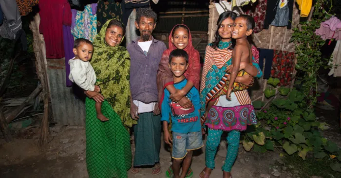 Humanitarian To Swim 34km To Save 172 Children From The Slums Of Dhaka, Bangladesh