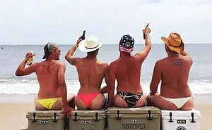 When Guys Try To Parody Women Photos And The Result Beats The Original