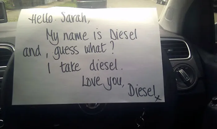 Found This Note My Mum Left For My Sister In The Car