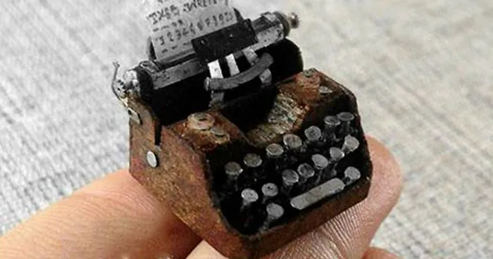 I Made This Typewriter Out Of Many Materials