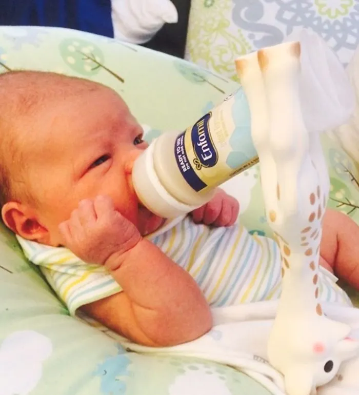 Hands-free Baby Nursing.