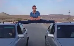 The Epic Split - Someone Actually Did It