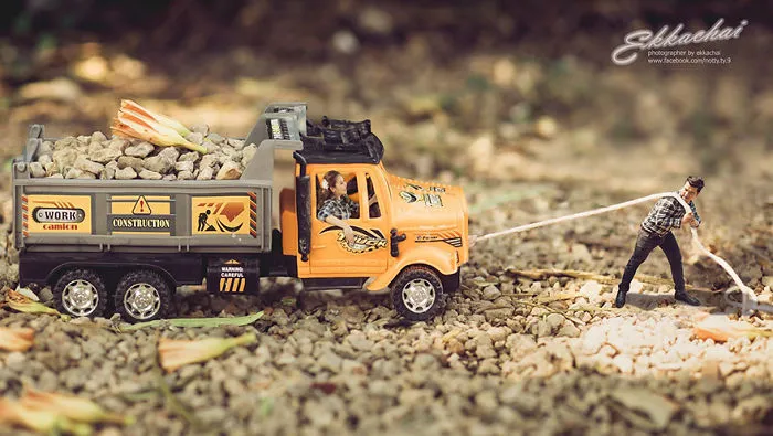 Wedding Photographer Turns Couples Into Miniature People
