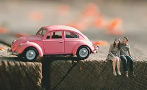 Wedding Photographer Turns Couples Into Miniature People