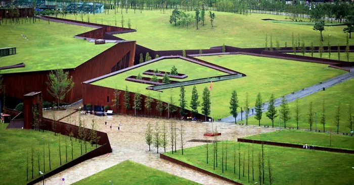 China's Earthquake Memorial Museum Looks Just Like A Natural Disaster