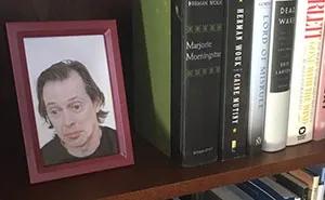 Son Secretly Replaces Family Photos With Steve Buscemi And His Mum Doesn't Notice It