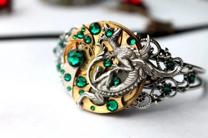 Steampunk Jewelry By This Russian Artist Will Take You Back To Victorian Era