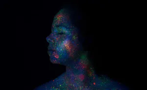 I Made This Amazing Photos With UV Light, Neon Paintings And My Wife