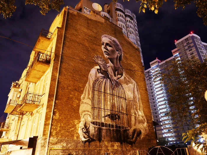 I Spent 5 Days Wandering Around Kiev To Capture Its Spirit Through Street Art