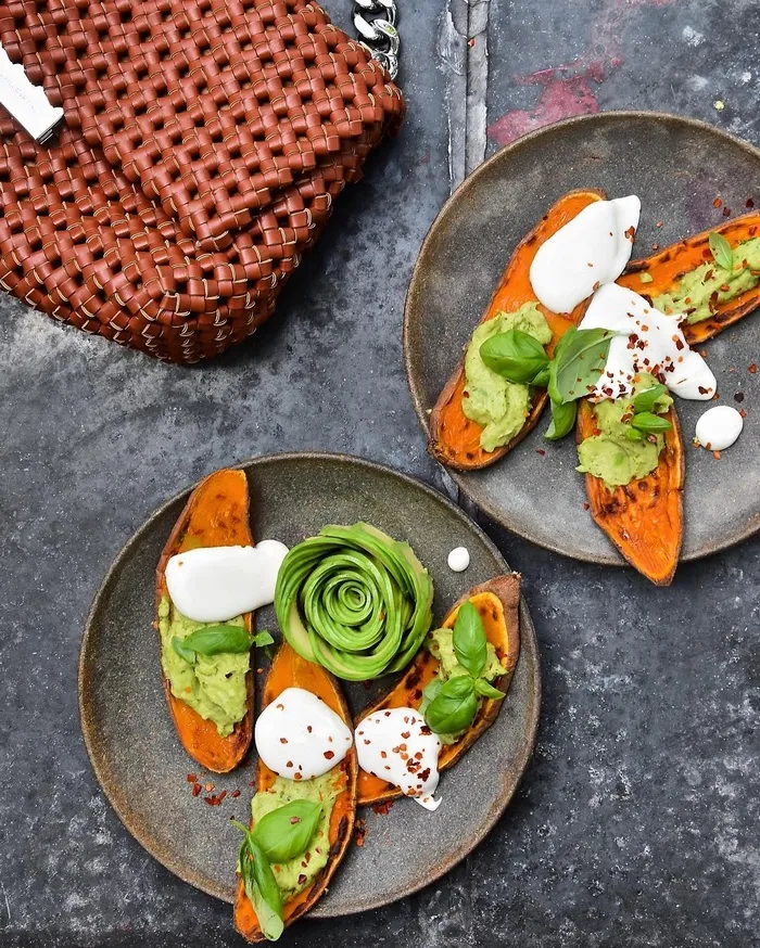 Food Blogger Turns Avocados Into Instagram-Worthy Edible Masterpieces
